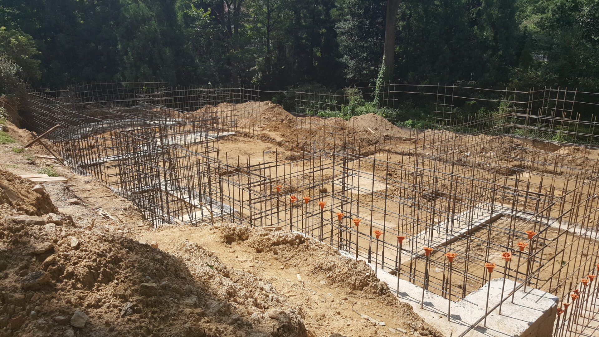 Wall foundations for the building